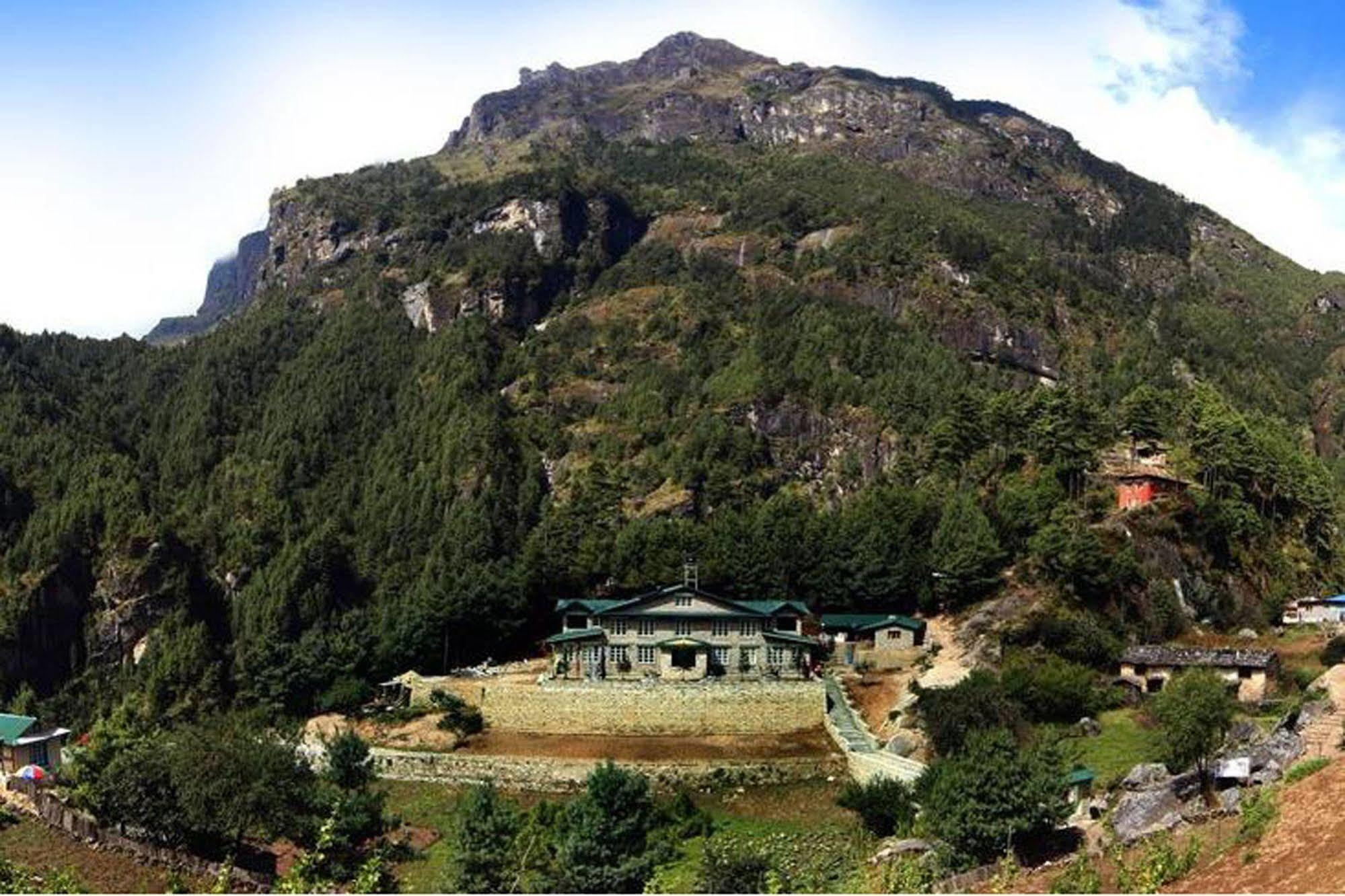 Mountain Lodges Of Nepal - Monjo Bagian luar foto