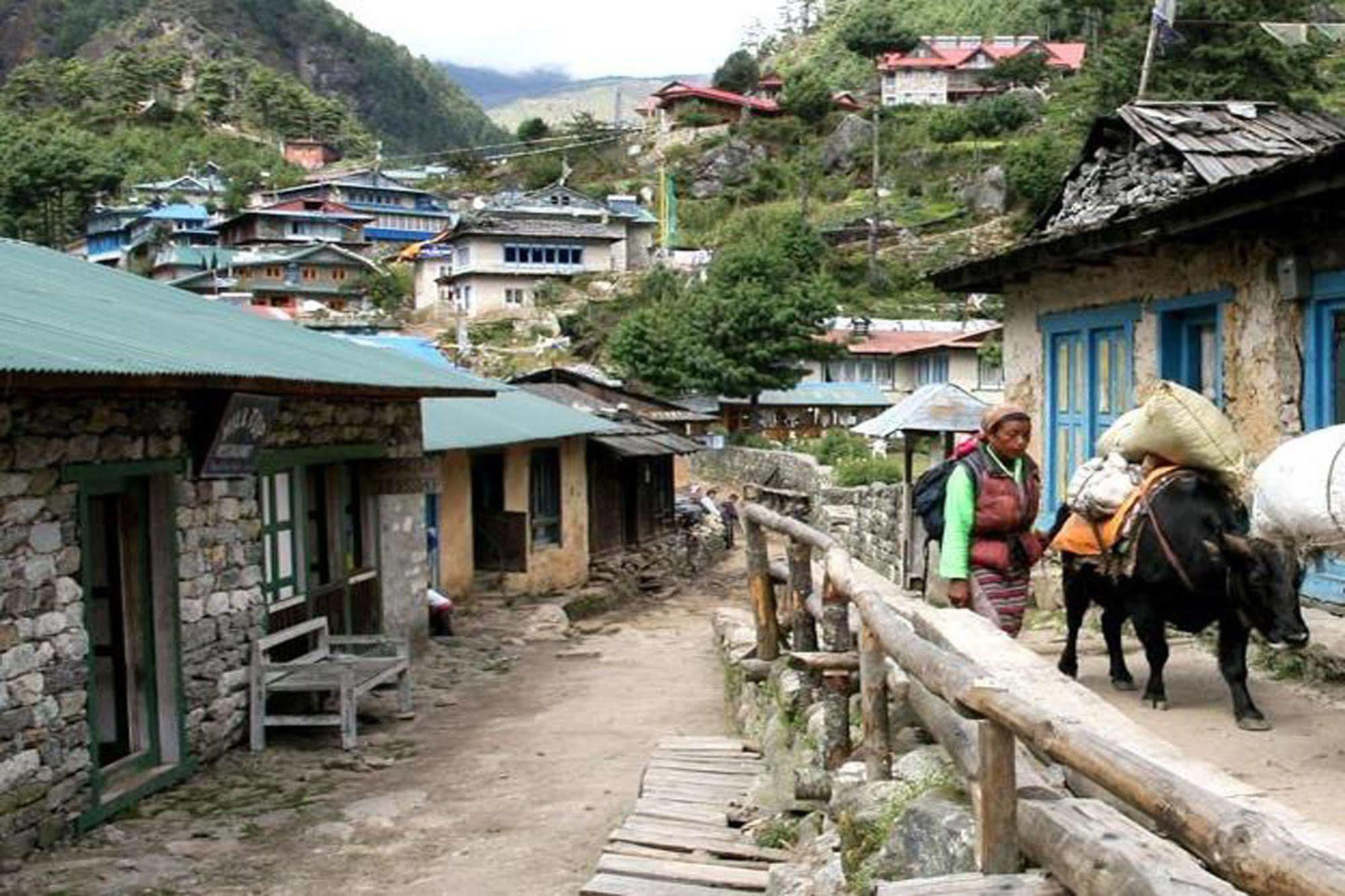 Mountain Lodges Of Nepal - Monjo Bagian luar foto